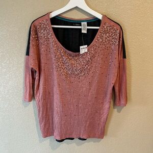 Day trip NWT Studded Pink and Grey Women 3/4 Sleeve Top Size M Flowy Lightweight